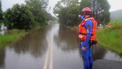  Military personnel headed to flood-ravaged northeast Australia on Wednesday to help clean up the sludgy aftermath of floods that damaged thousands of homes and businesses and left some communities short of power, food and water.